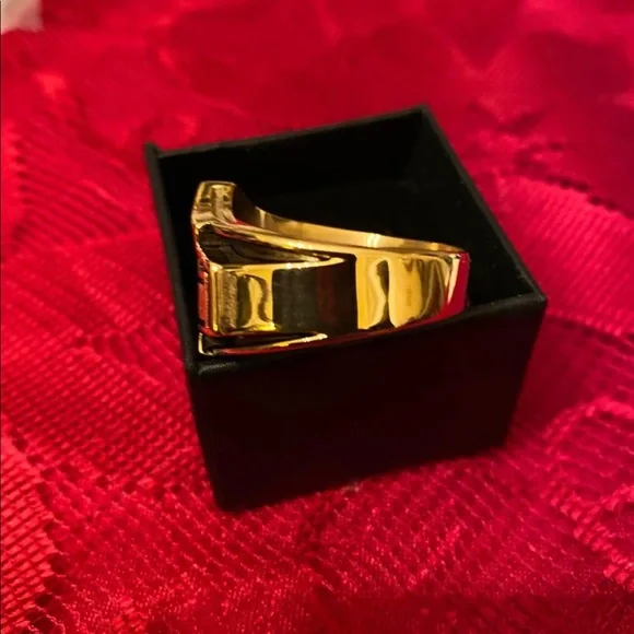 🔥HD Gold Men’s Ring - Picture 3 of 4